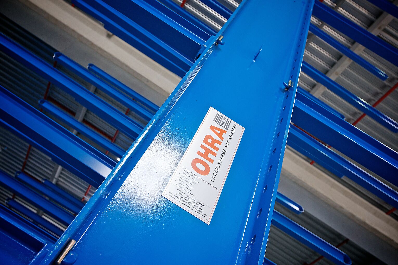 [Translate "Hungary"] Cantilever racking system by OHRA